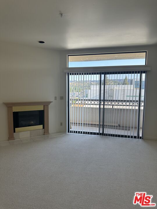 5319 Lindley Ave in Los Angeles, CA - Building Photo - Building Photo