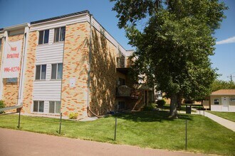 Eden Apartments in Mitchell, SD - Building Photo - Building Photo