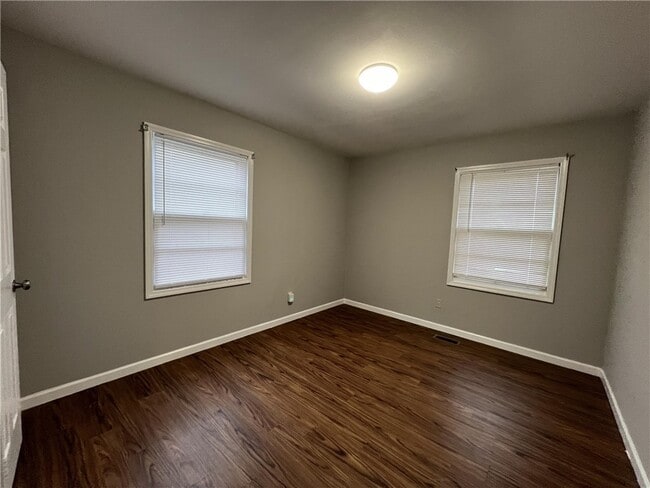property at 206 Dickson St