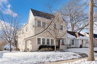 3611 N Washburn Ave in Minneapolis, MN - Building Photo