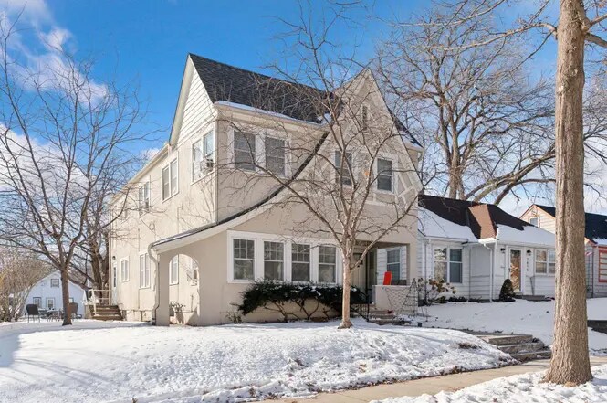 3611 N Washburn Ave in Minneapolis, MN - Foto de edificio