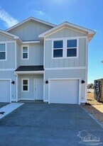 5737 Stellarjay St in Gulf Breeze, FL - Building Photo