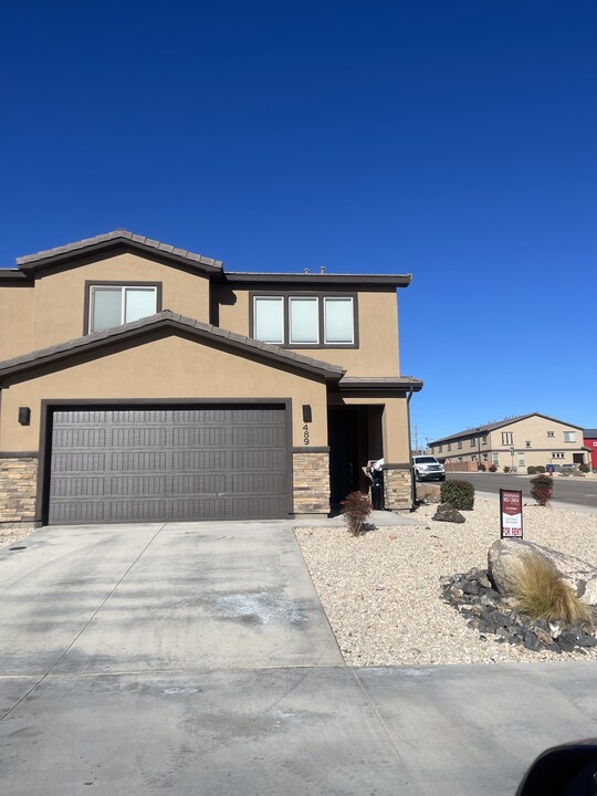 489 N 530 W in Hurricane, UT - Building Photo