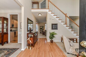 10645 Castlehill Dr in Huntersville, NC - Building Photo - Building Photo