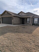 8110 Dogwood Dr in Fort Smith, AR - Building Photo