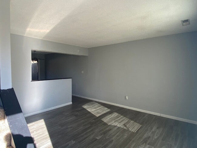 4165 W Bethany Dr in Columbia, MO - Building Photo - Building Photo