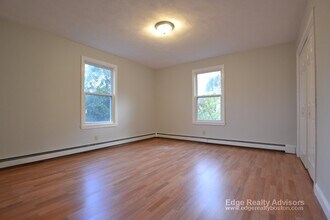 7 Whitman St, Unit 1 in Boston, MA - Building Photo - Building Photo