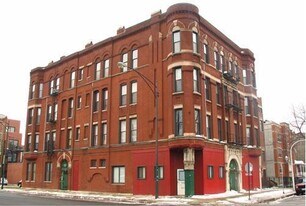 1401 W Huron St in Chicago, IL - Building Photo