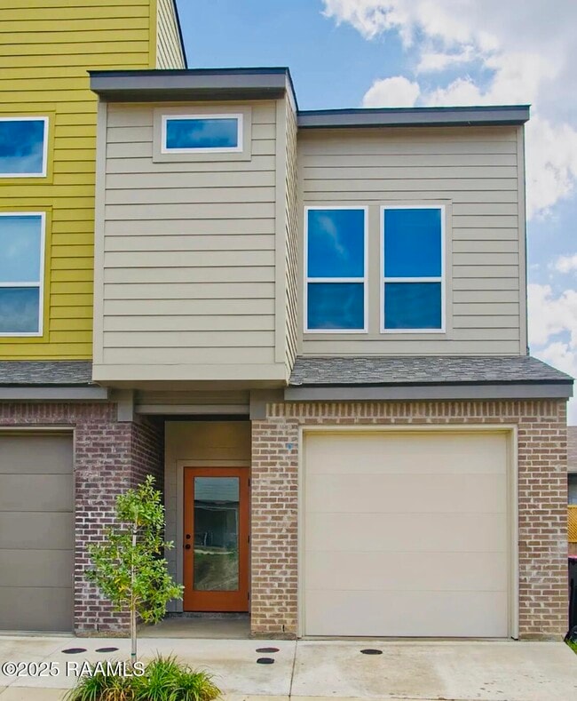 513 Highland Park Ln