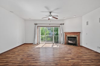 2102 Cedar Grove Trail in Eagan, MN - Building Photo - Building Photo