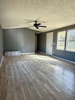 150 Chips Ct in Liberty, SC - Building Photo