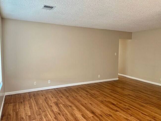 2112 L St in Antioch, CA - Building Photo - Building Photo
