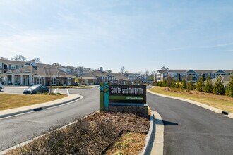 South and Twenty in Cartersville, GA - Foto de edificio - Building Photo