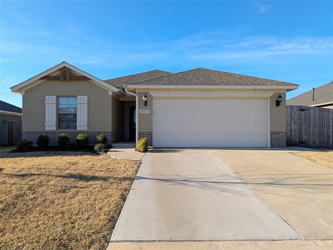 property at 18637 Como Dr