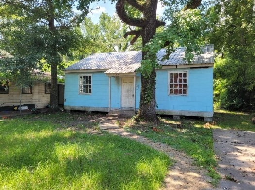 property at 3036 Amarillo St