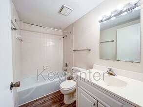 530 Berlin Dr in Knoxville, TN - Building Photo - Building Photo