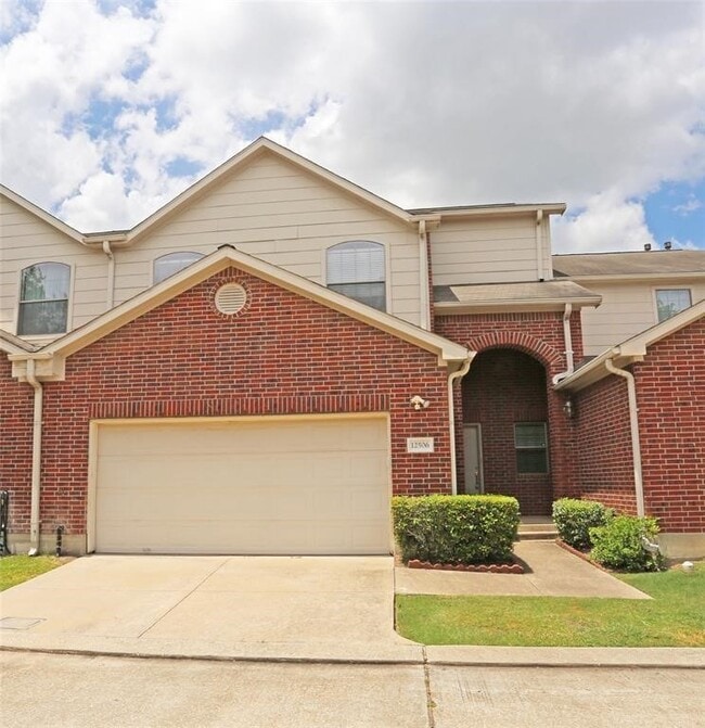 property at 12506 N Ashford Villa Ln