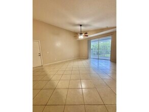 1075 Hancock Creek S Blvd in Cape Coral, FL - Building Photo - Building Photo