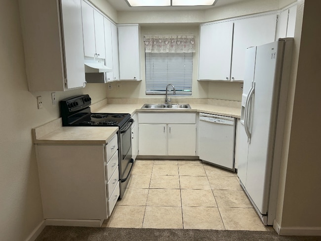 474 Shadowgraph Dr in San Jose, CA - Foto de edificio - Building Photo