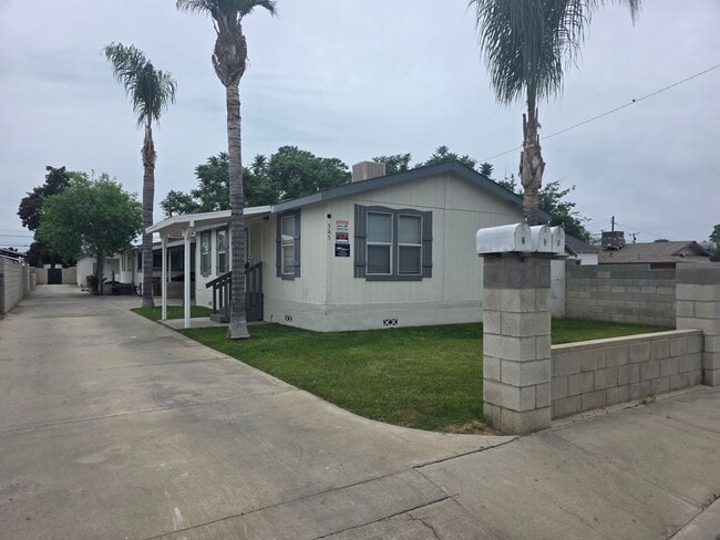 505 33rd St in Bakersfield, CA - Building Photo - Building Photo
