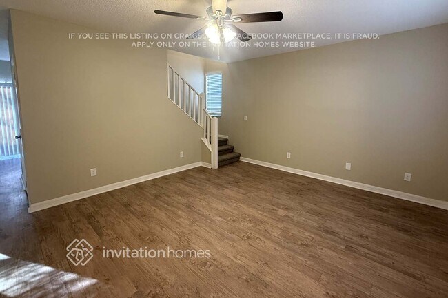 4204 Forest Island Dr in Orlando, FL - Foto de edificio - Building Photo