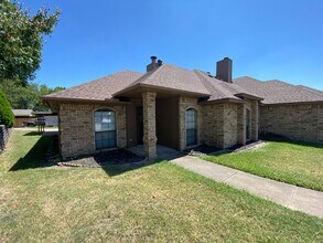 457 Little Valley Ct-Unit -457 in Fort Worth, TX - Building Photo - Building Photo