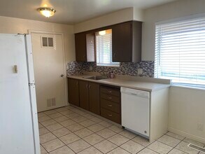 473 Main St, Unit 3 in Kaysville, UT - Building Photo - Building Photo