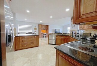 18281 SW 22nd St in Miramar, FL - Building Photo - Building Photo