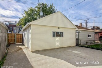 4343 W Drummond Pl in Chicago, IL - Building Photo - Building Photo