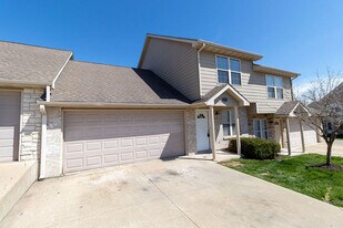 4802 Edenton Blvd in Columbia, MO - Building Photo