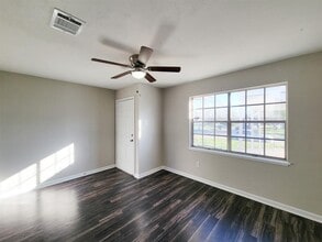 4119 Holloway Dr in Houston, TX - Building Photo - Building Photo