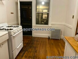 16 Lakeville Rd, Unit 7 in Boston, MA - Building Photo