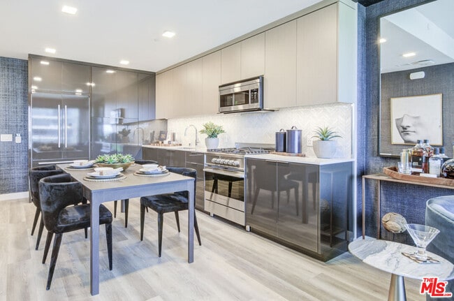 525 Olive St in San Diego, CA - Building Photo - Building Photo