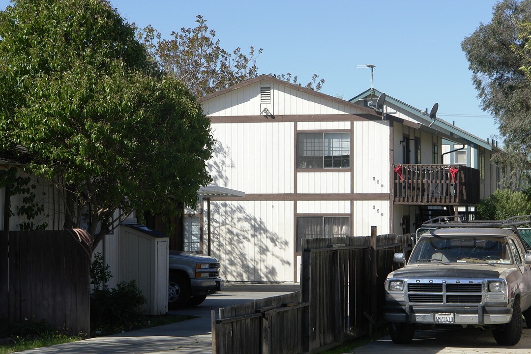 625-633 N K St in Livermore, CA - Foto de edificio