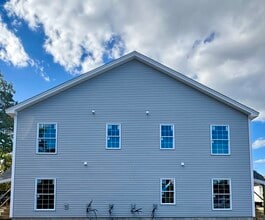 15 Mountain Rd in Goffstown, NH - Building Photo - Building Photo