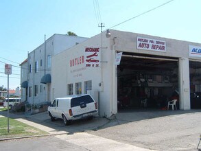 402 Church Ave in Chula Vista, CA - Building Photo - Building Photo