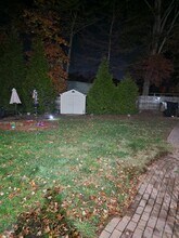 12809 E Shelby Ln, Unit Studio Basement Unit- in Brandywine, MD - Foto de edificio - Building Photo