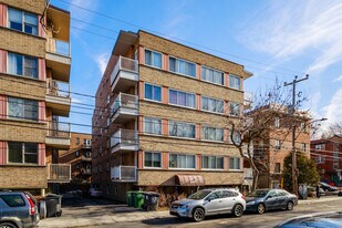 4909 Clanranald Av Apartments