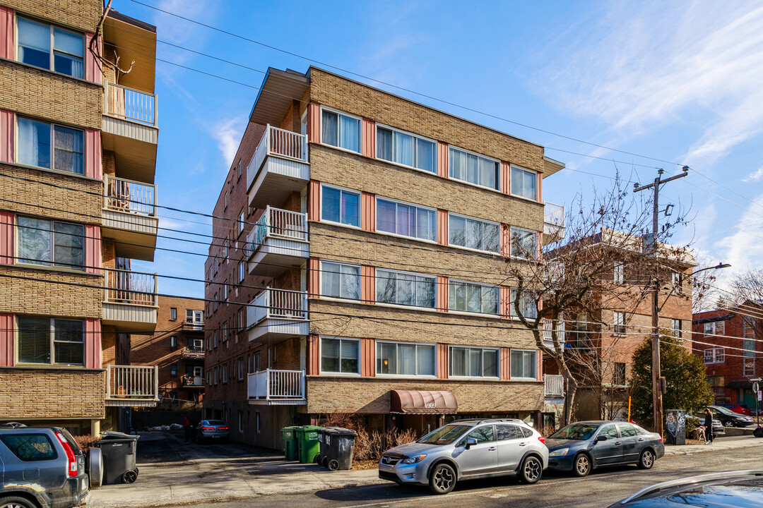 4909 Clanranald Av in Montréal, QC - Building Photo