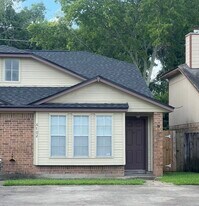 6702 Tamar Dr in Pasadena, TX - Building Photo