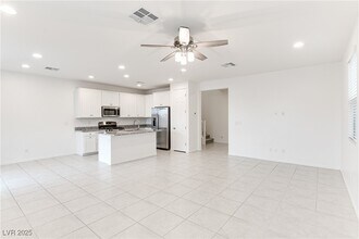 10106 W Meranto Ave in Las Vegas, NV - Building Photo - Building Photo