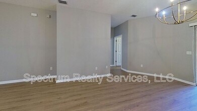 3907 Summer Grove Way N in Jacksonville, FL - Building Photo - Building Photo