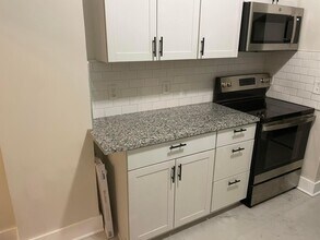 287 E Woodrow Ave in Columbus, OH - Building Photo - Building Photo