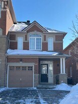43 Littleriver Ct in Vaughan, ON - Building Photo