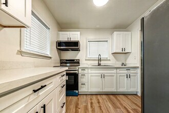 1007 N 1st St in Renton, WA - Building Photo - Building Photo