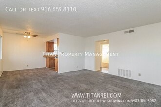 4400 Greenholme Dr in Sacramento, CA - Building Photo - Building Photo