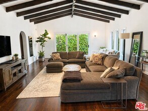 917 S Ridgeley Dr in Los Angeles, CA - Building Photo - Building Photo