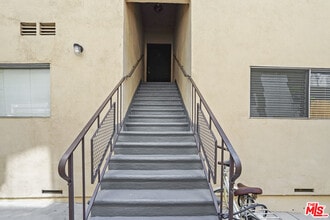 1449 Butler Ave-Unit -3 in Los Angeles, CA - Building Photo - Building Photo