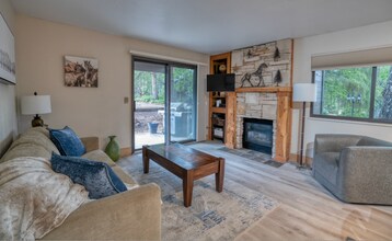 2025 Canyons Resort Dr, Unit T2 in Park City, UT - Building Photo - Building Photo