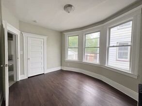 267 Halsted St, Unit 1 in East Orange, NJ - Building Photo - Building Photo